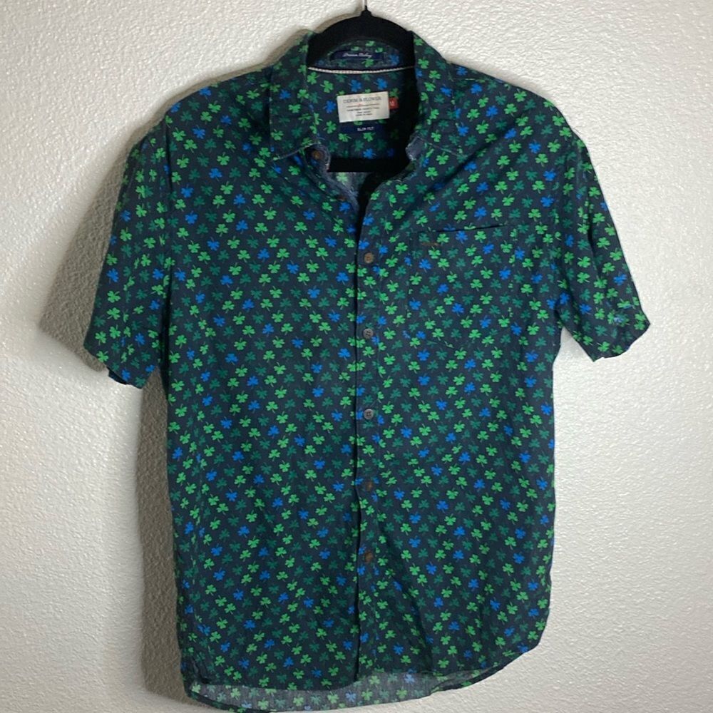 Denim & Flowers-Slim fit lucky four leaf clover short sleeve button down- Size M